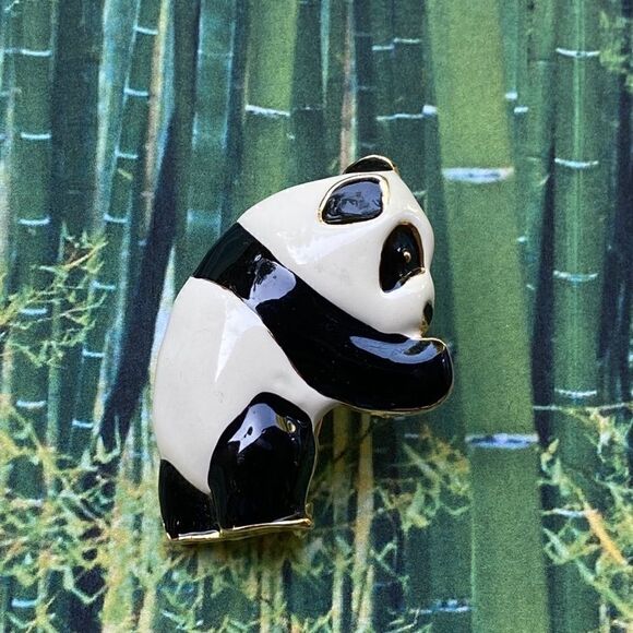 Panda Brooch Pin Vintage - Picture 1 of 4